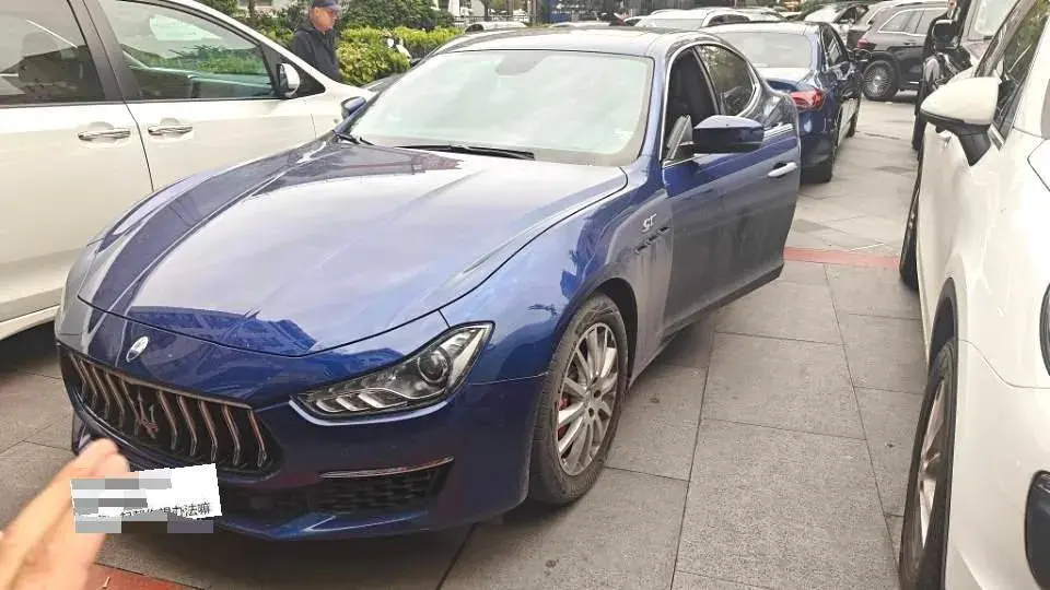 2022 Maserati Ghibli 2.0T 330HP L4 8AT