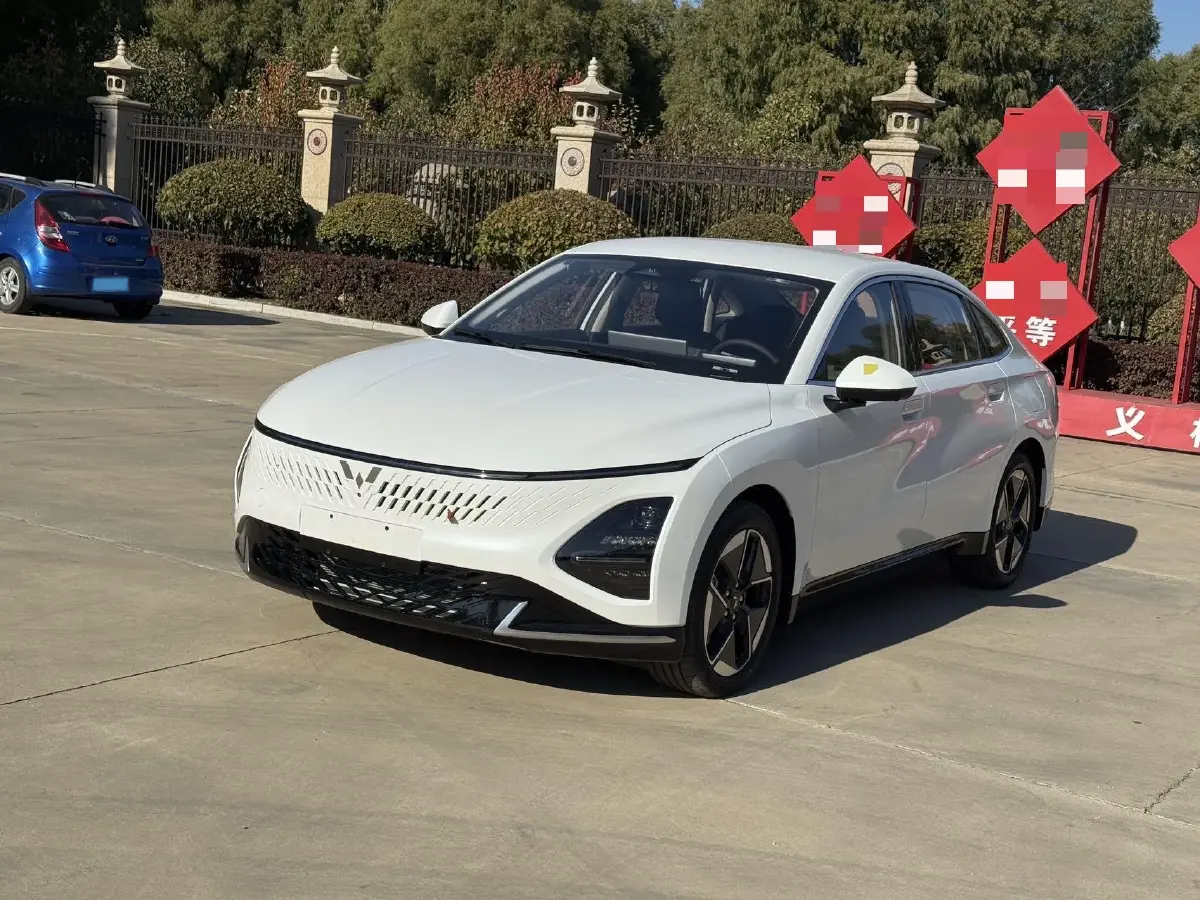 2023 WuLing XingGuang 1.5L 106HP L4 E-CVT PHEV 20.5KWH