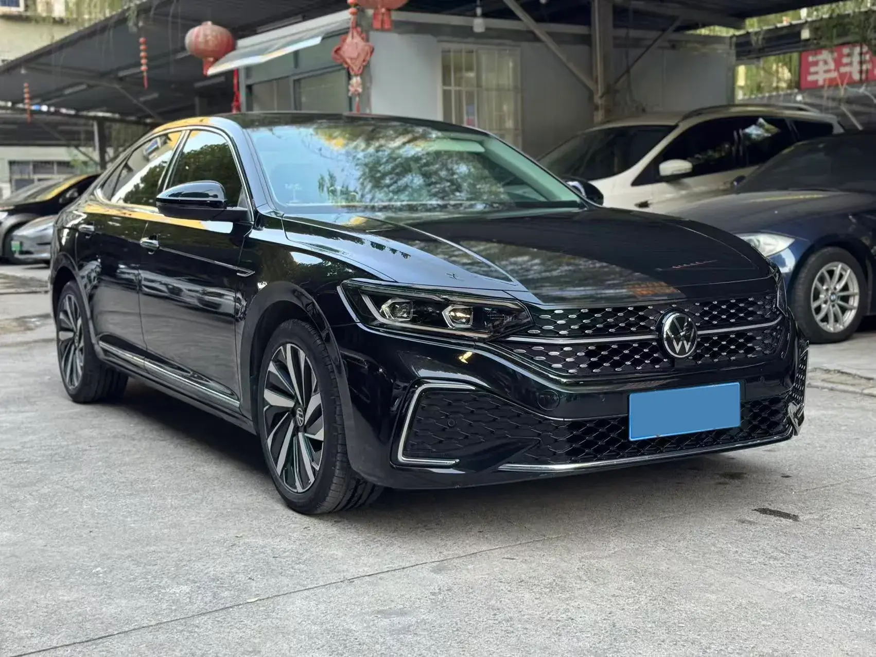 2022 VOLKSWAGEN PASSAT thumbnail 4