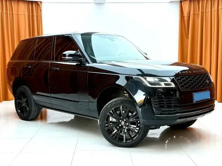 2019 LAND ROVER thumbnail 4