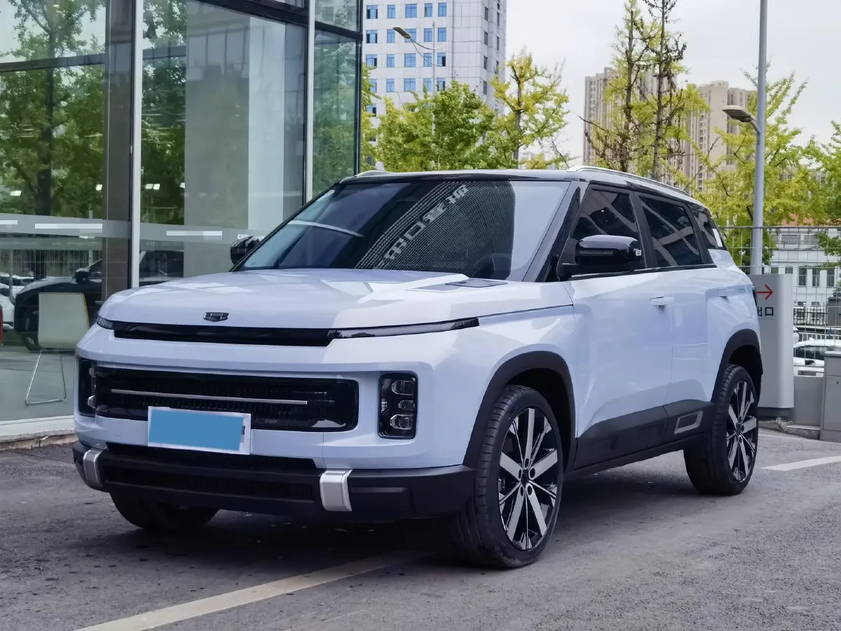 2023 Geely ICON 1.5T 181HP L4 7DCT,autocango,china used car exporter,china ev exporter,chinese used car exporter,chinese used ev exporter