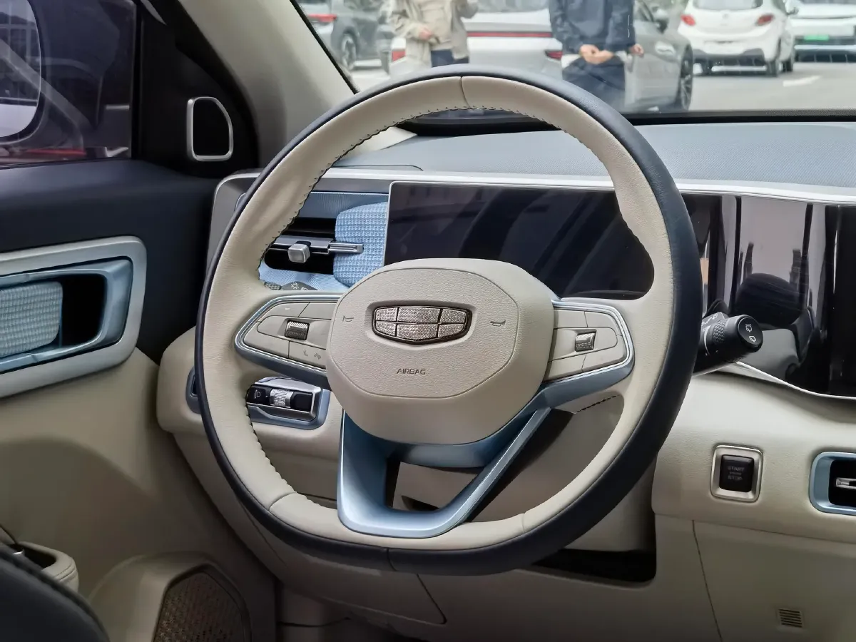 2023 Geely ICON 1.5T 181HP L4 7DCT,autocango,china used car exporter,china ev exporter,chinese used car exporter,chinese used ev exporter