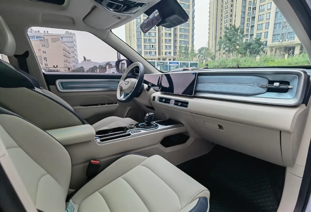 2023 Geely ICON 1.5T 181HP L4 7DCT,autocango,china used car exporter,china ev exporter,chinese used car exporter,chinese used ev exporter