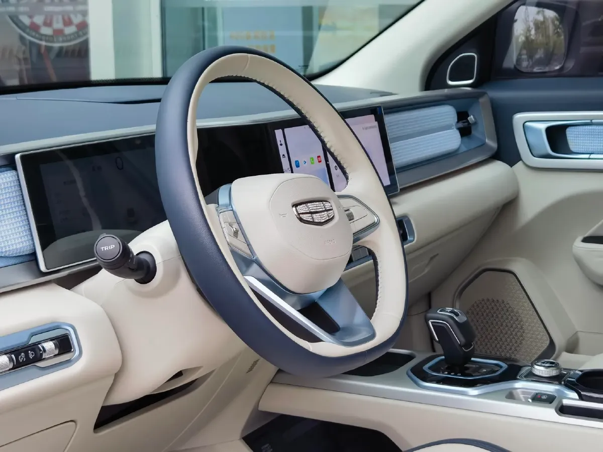 2023 Geely ICON 1.5T 181HP L4 7DCT,autocango,china used car exporter,china ev exporter,chinese used car exporter,chinese used ev exporter