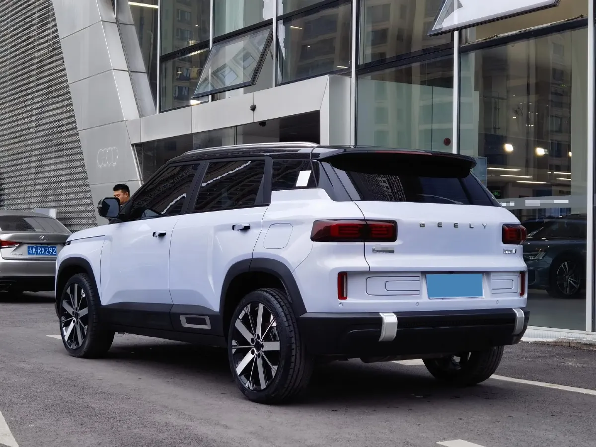 2023 Geely ICON 1.5T 181HP L4 7DCT,autocango,china used car exporter,china ev exporter,chinese used car exporter,chinese used ev exporter