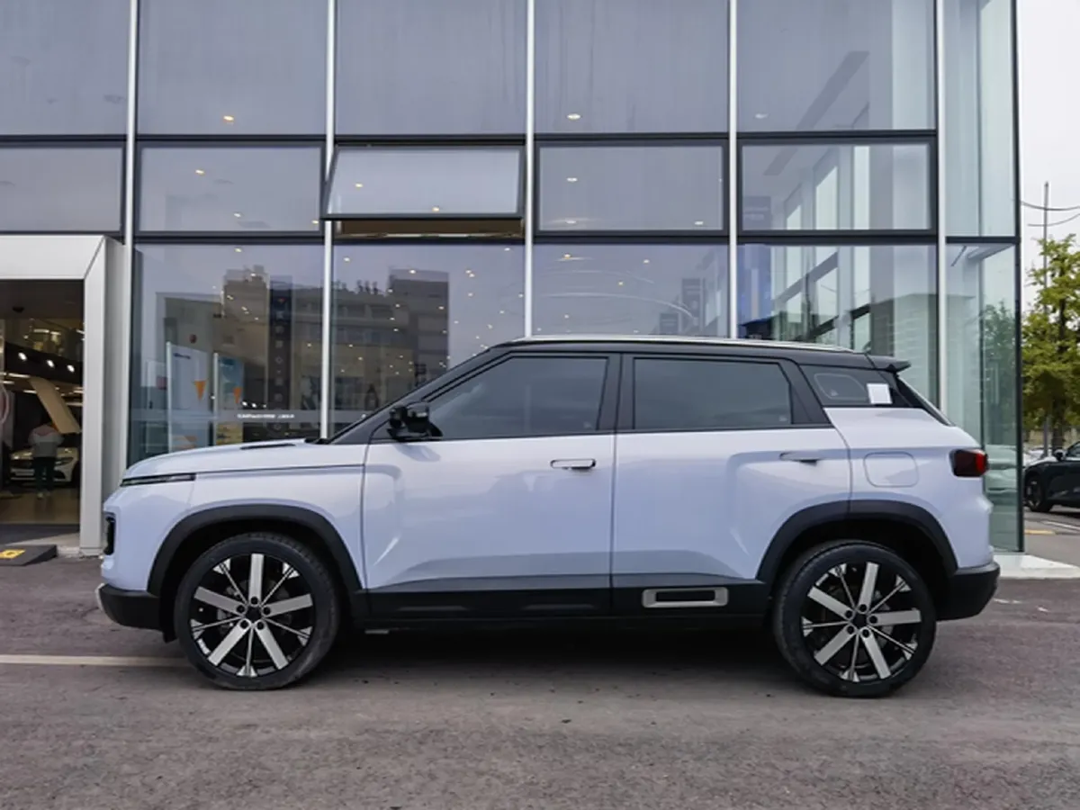 2023 Geely ICON 1.5T 181HP L4 7DCT,autocango,china used car exporter,china ev exporter,chinese used car exporter,chinese used ev exporter