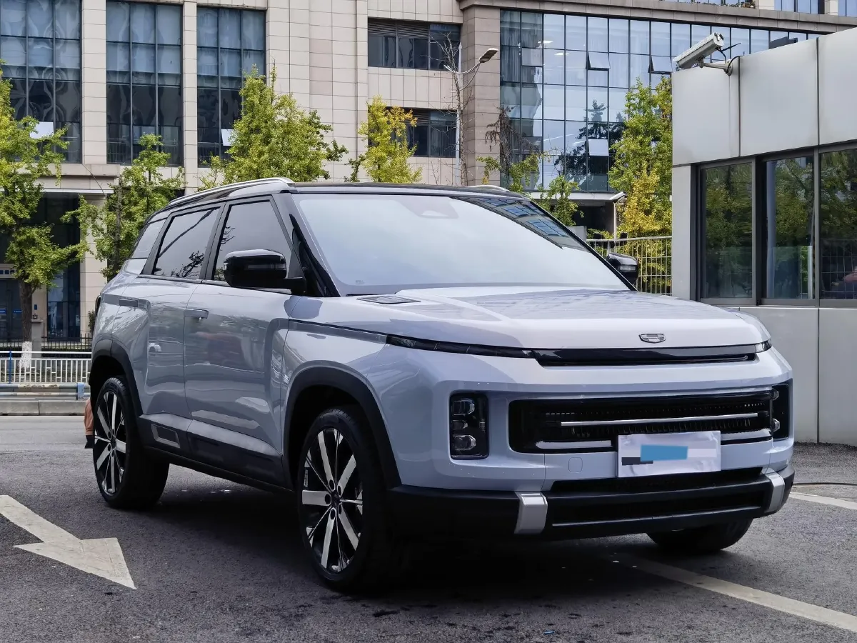 2023 Geely ICON 1.5T 181HP L4 7DCT,autocango,china used car exporter,china ev exporter,chinese used car exporter,chinese used ev exporter