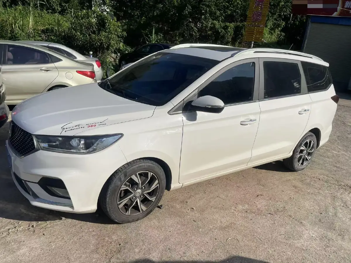 2019 BaoJun 360 1.5L 99HP L4 6MT