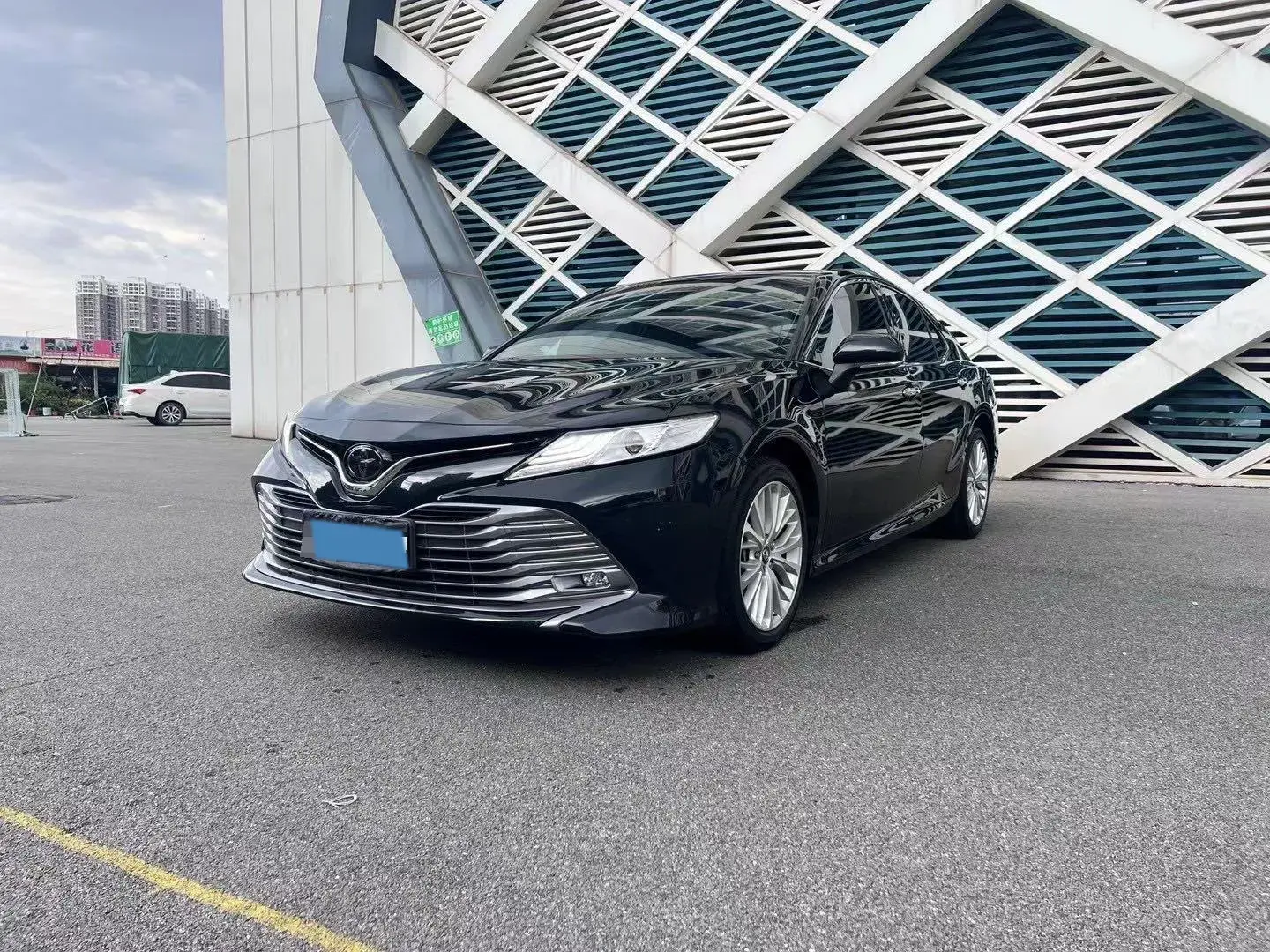 2019 TOYOTA CAMRY view 1