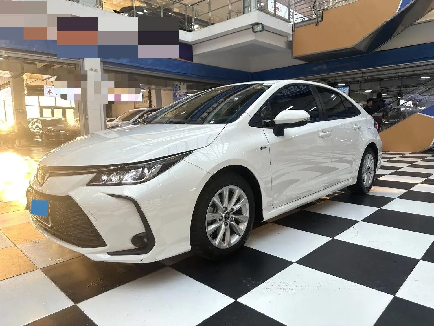 2024 TOYOTA COROLLA view 1