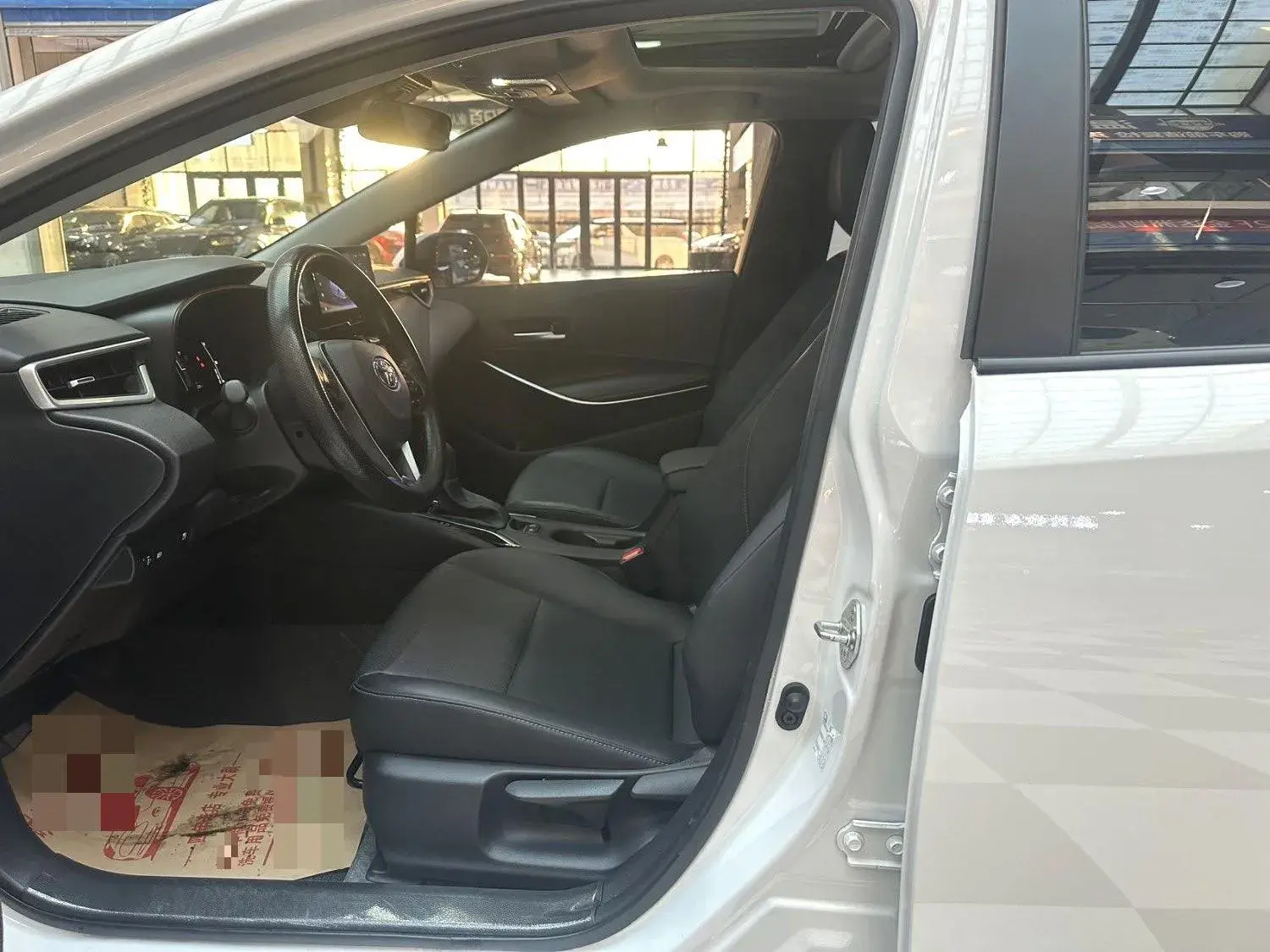 2024 TOYOTA COROLLA thumbnail 4