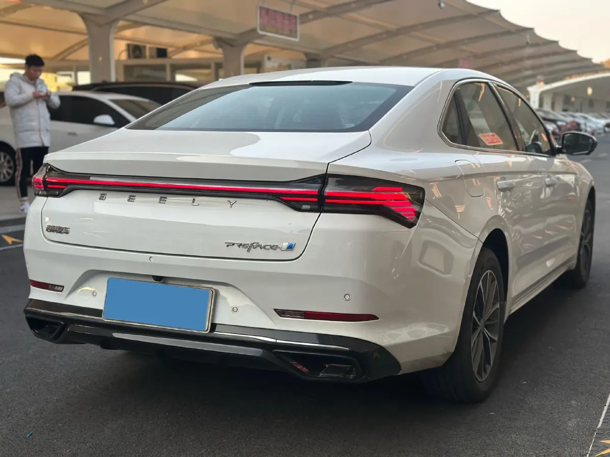 2024 Geely PrefaceL 1.5T 163HP L4 3DHT Hybrid,autocango,china used car exporter,china ev exporter,chinese used car exporter,chinese used ev exporter