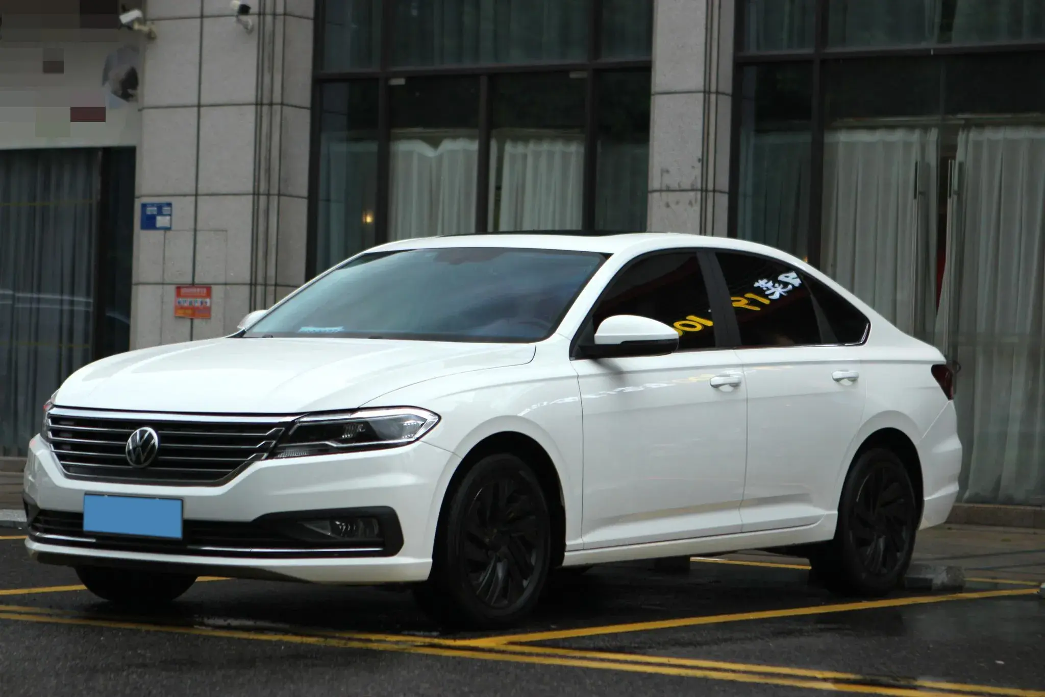 2022 VOLKSWAGEN LAVIDA view 1