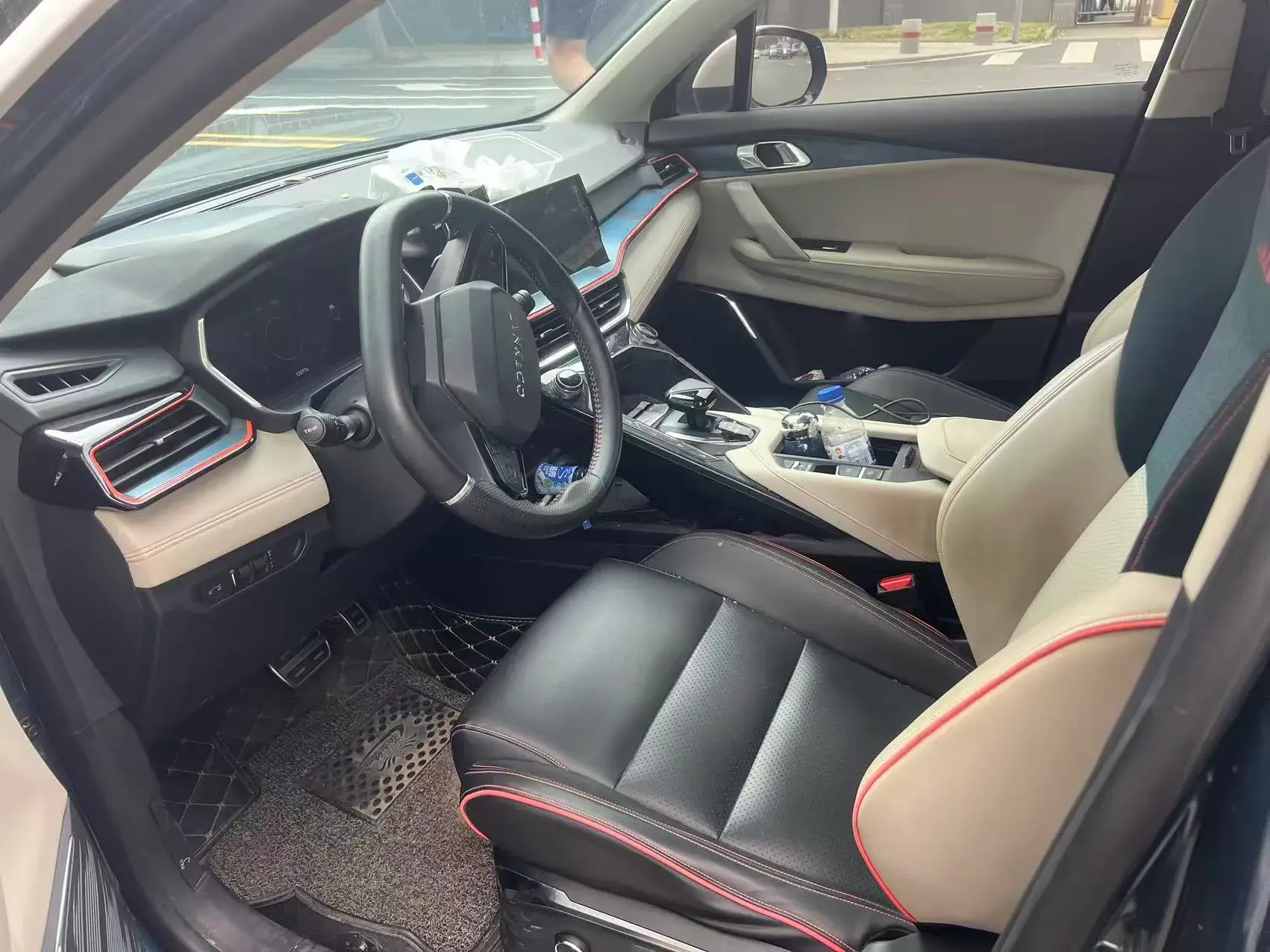 2020 LYNK&CO 06 thumbnail 4