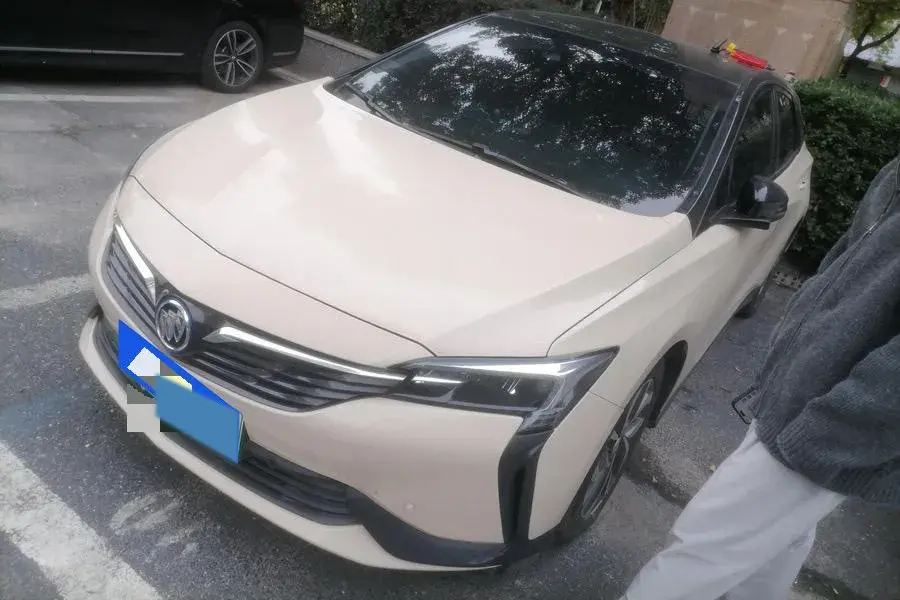 2022 BUICK VELITE view 1