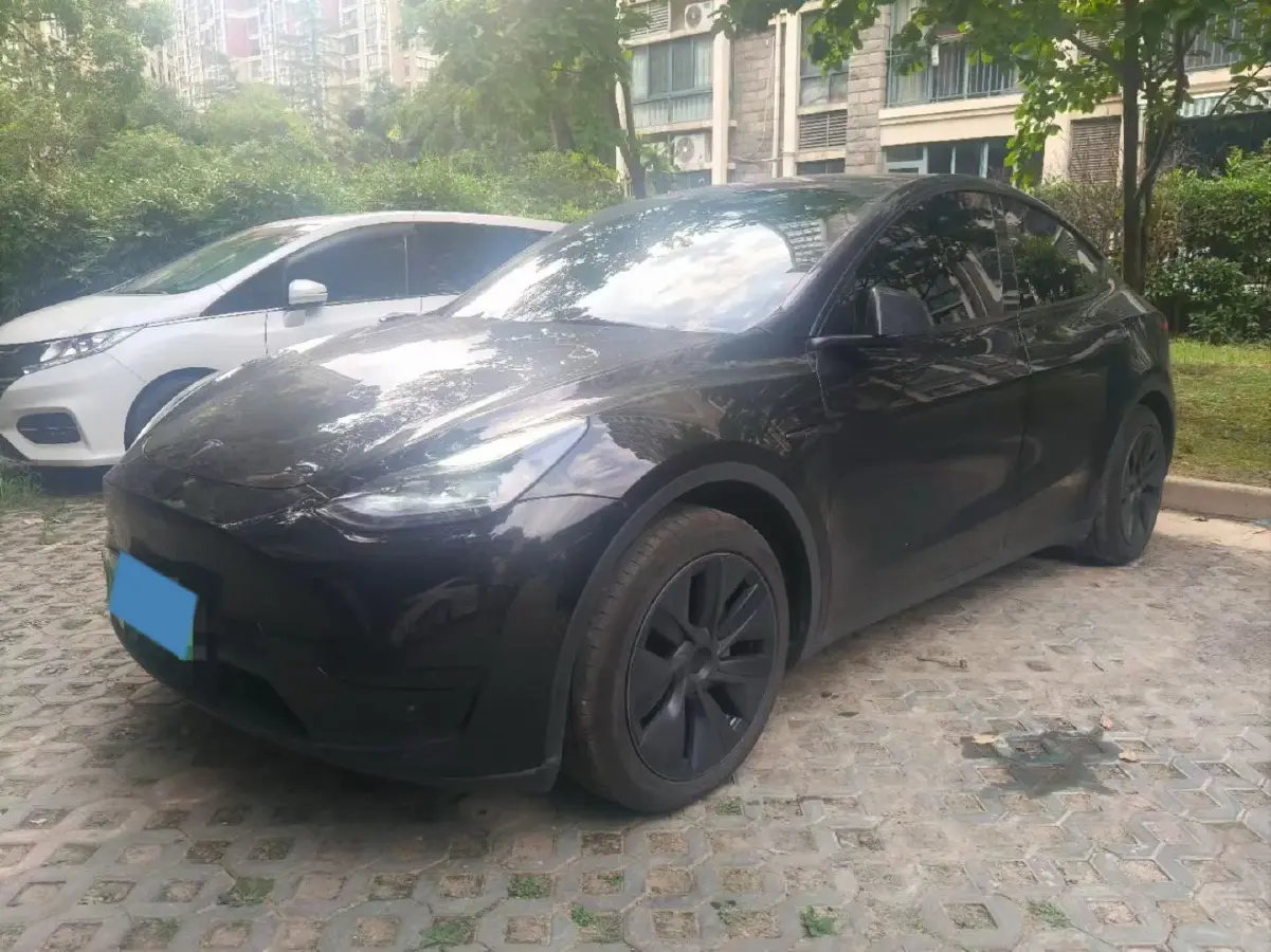 2022 Tesla Model Y BEV 60KWH