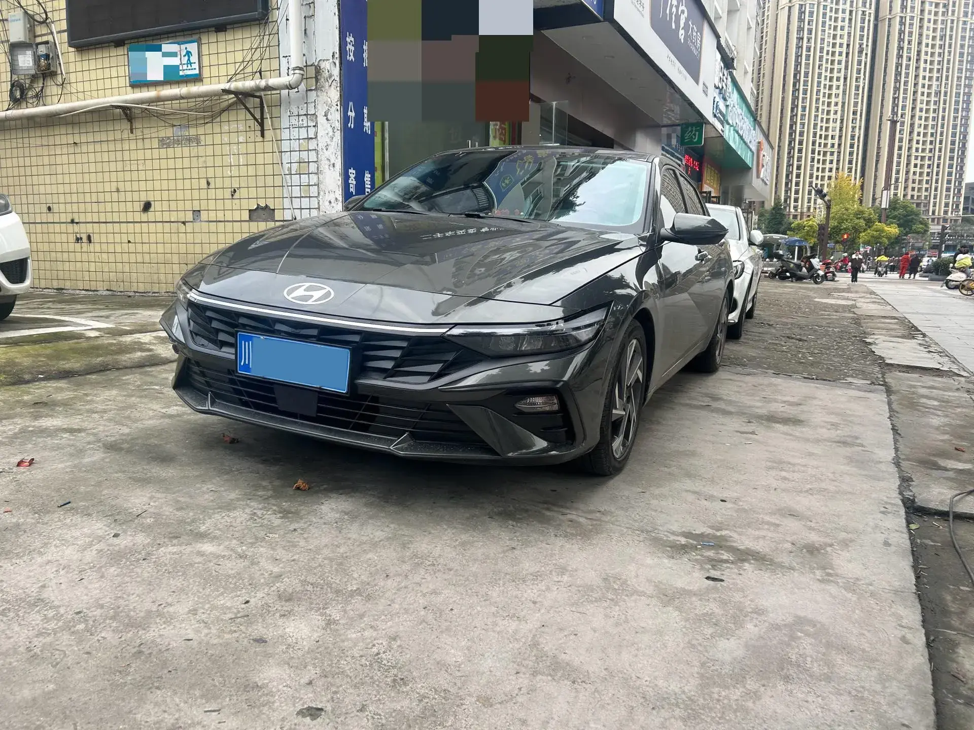 2022 HYUNDAI ELANTRA view 1