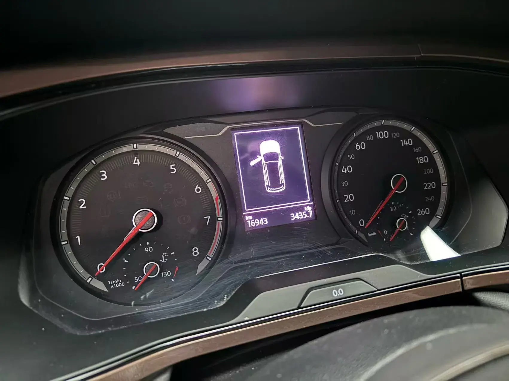 2021 VOLKSWAGEN THARU thumbnail 3