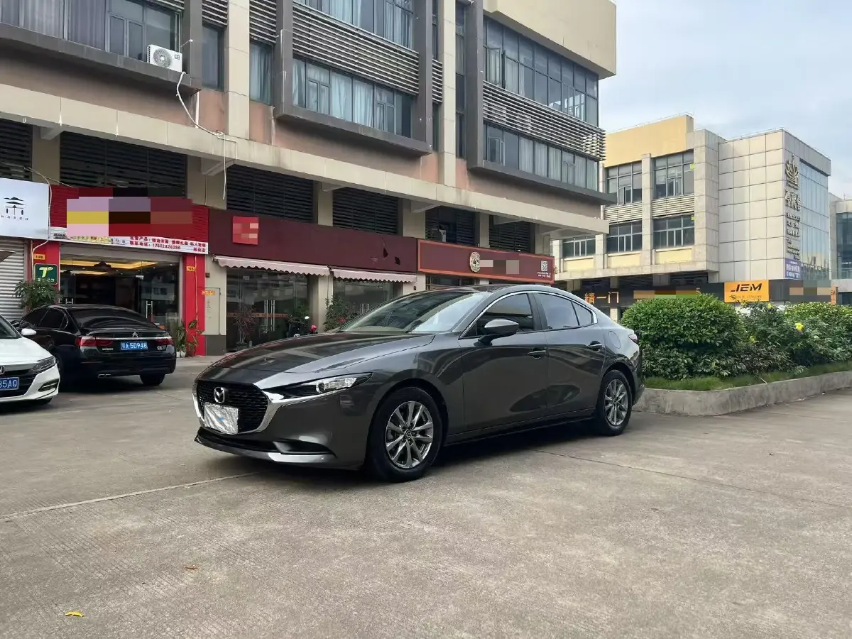 2022 Mazda 3 Axela 2.0L 158HP L4 6AT