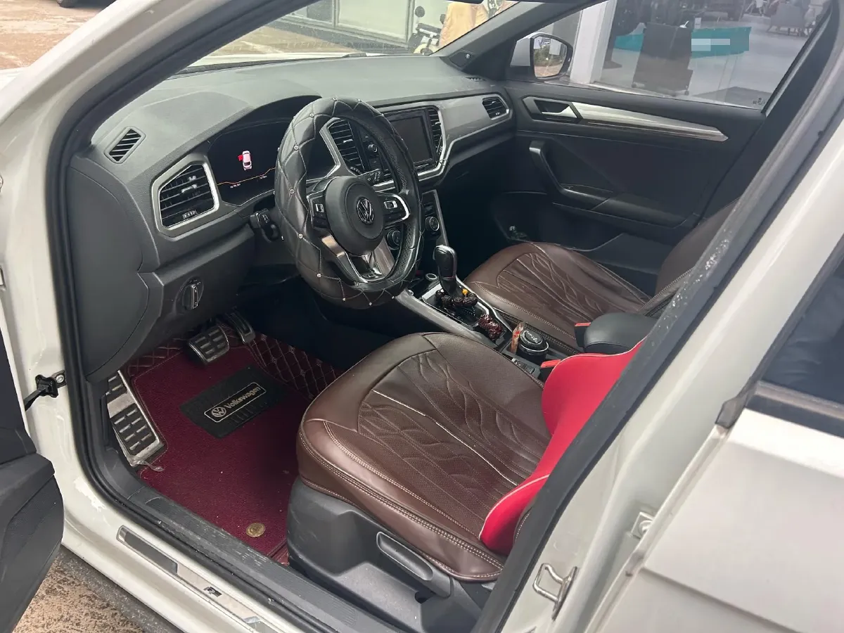 2019 Volkswagen T-Roc 1.4T 150HP L4 7DCT,autocango,china used car exporter,china ev exporter,chinese used car exporter,chinese used ev exporter