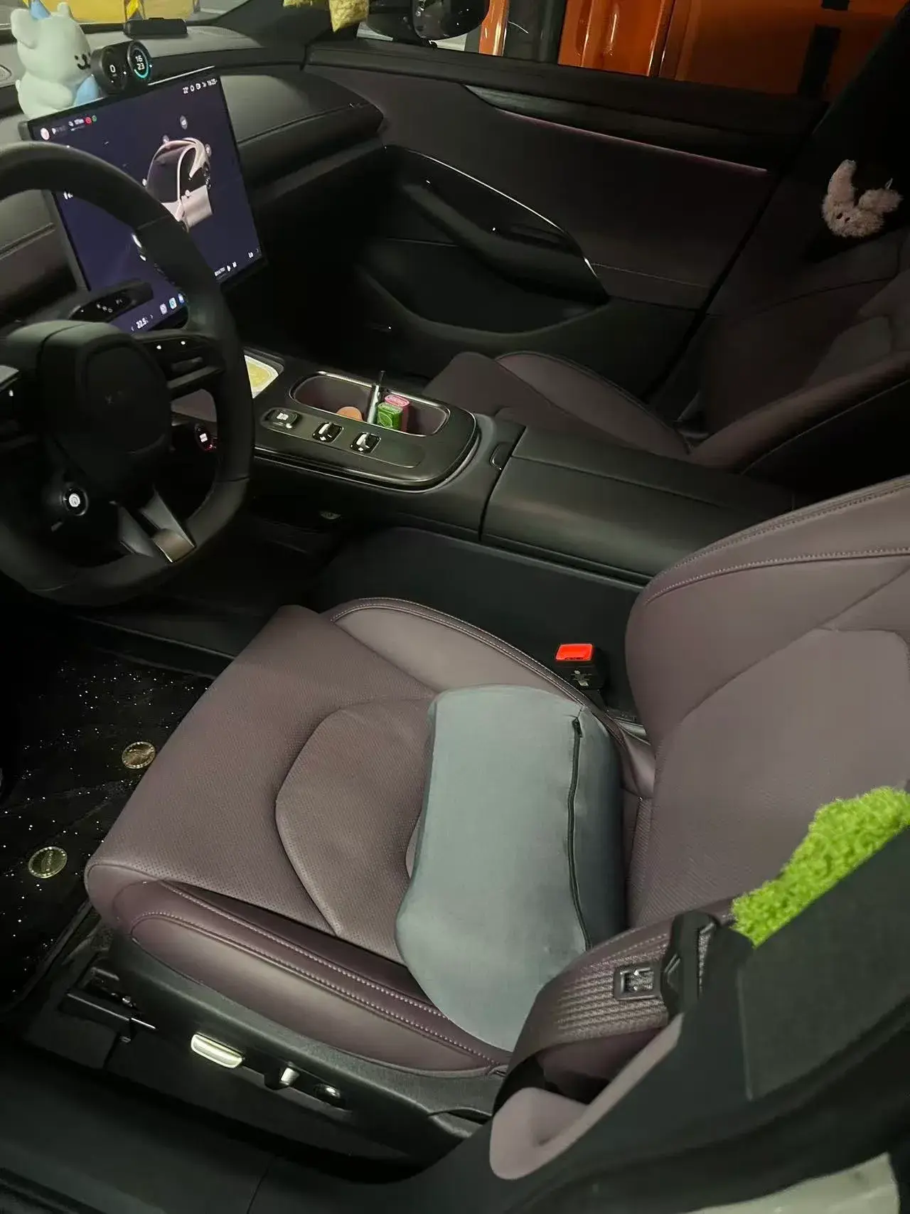 2024 MI SU7 thumbnail 2