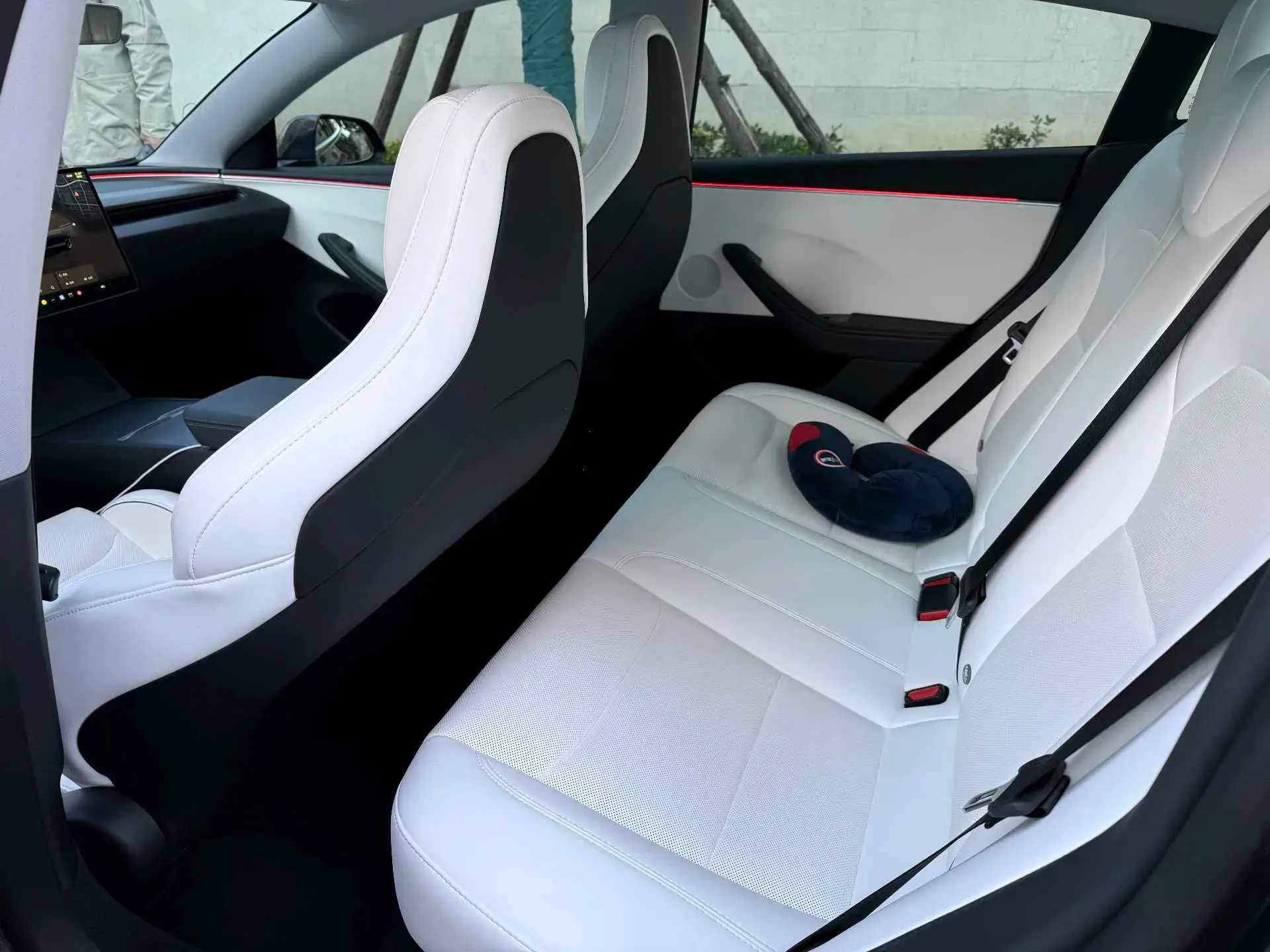 2024 TESLA MODEL thumbnail 4