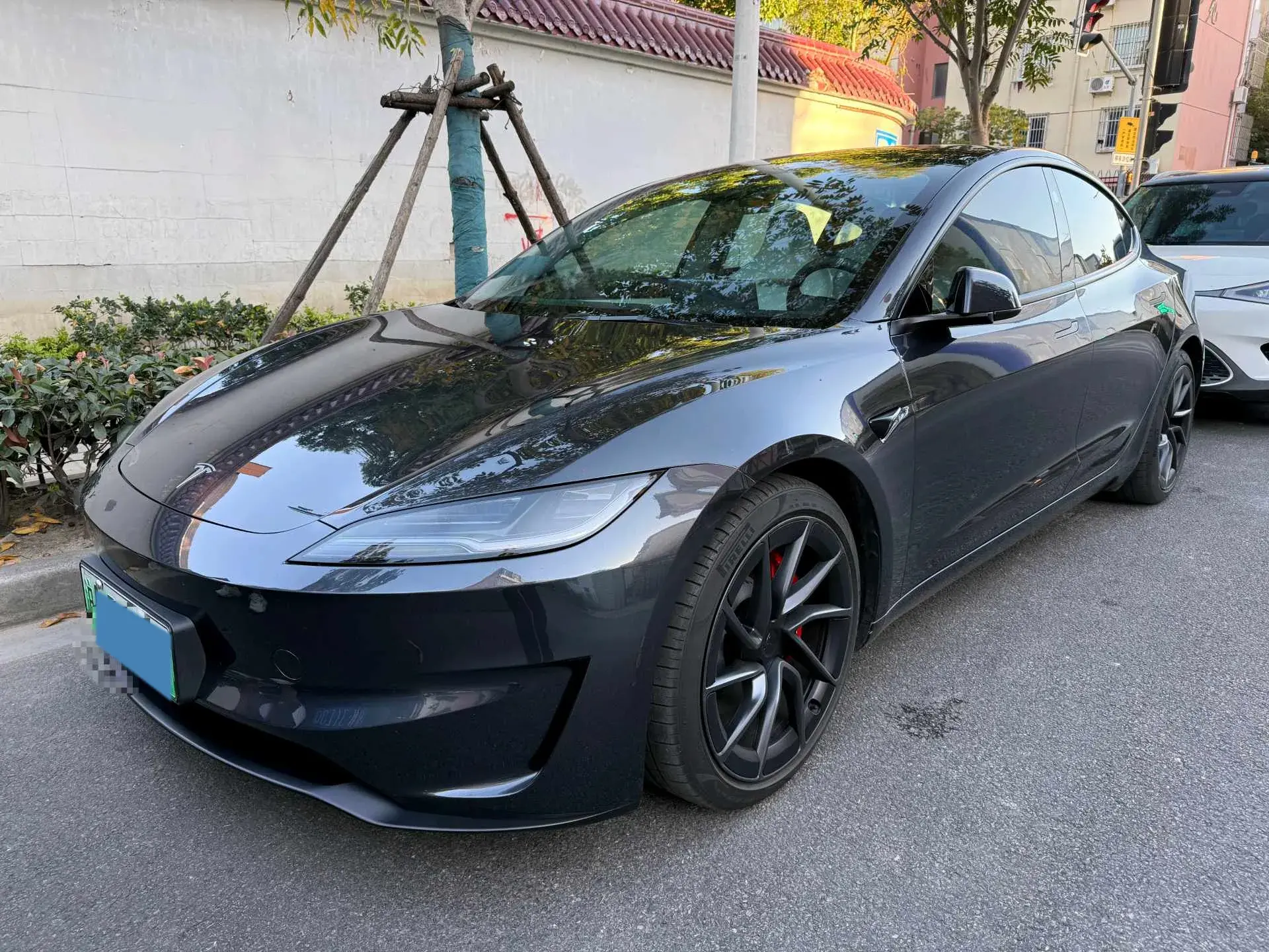2024 TESLA MODEL view 1