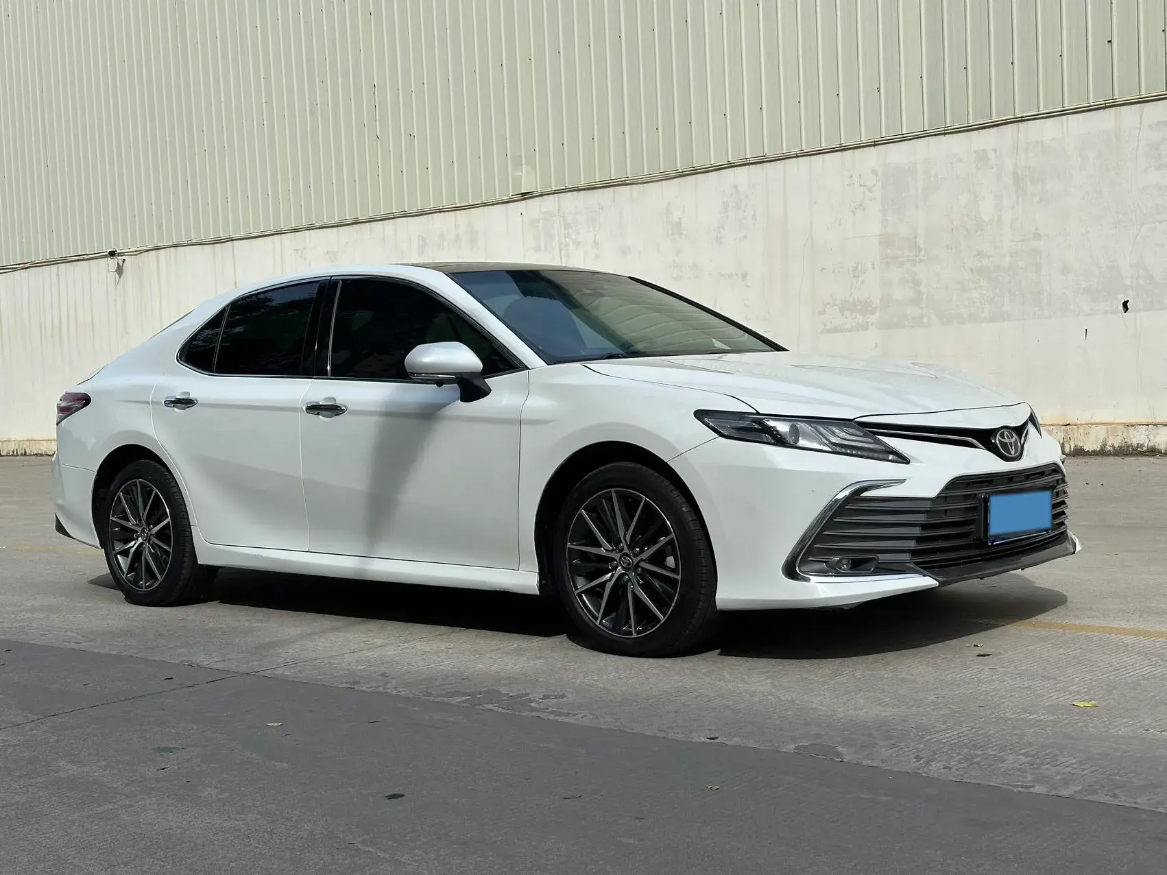2021 TOYOTA CAMRY thumbnail 3