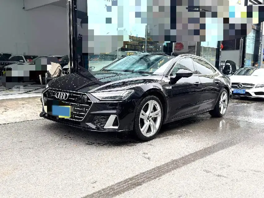 2022 Audi A7L 2.0T 245HP L4 7DCT