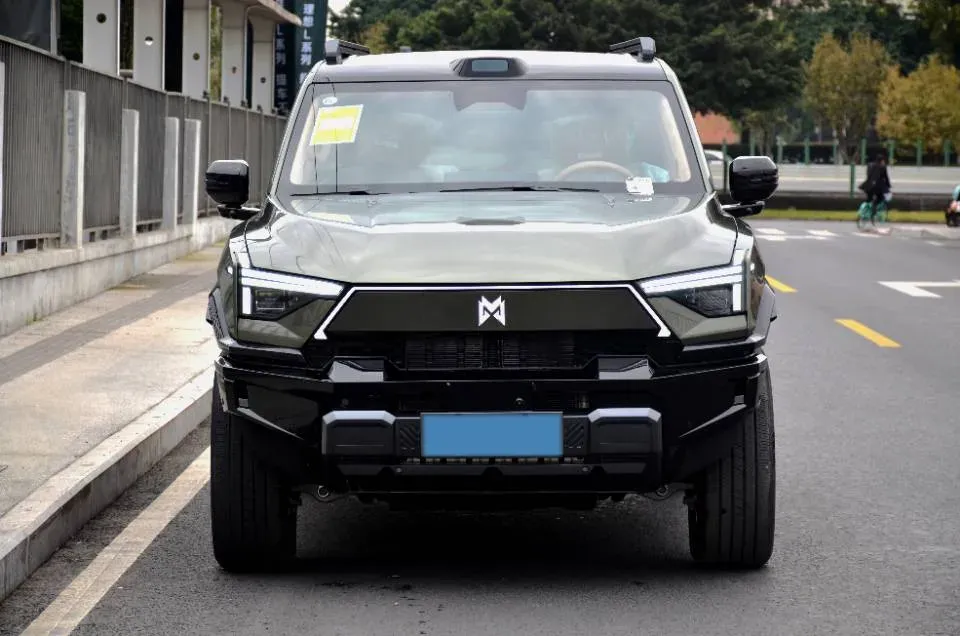2025 M Hero WarriorM817 1.5T 197HP L4 2DHT PHEV,autocango,china used car exporter,china ev exporter,chinese used car exporter,chinese used ev exporter