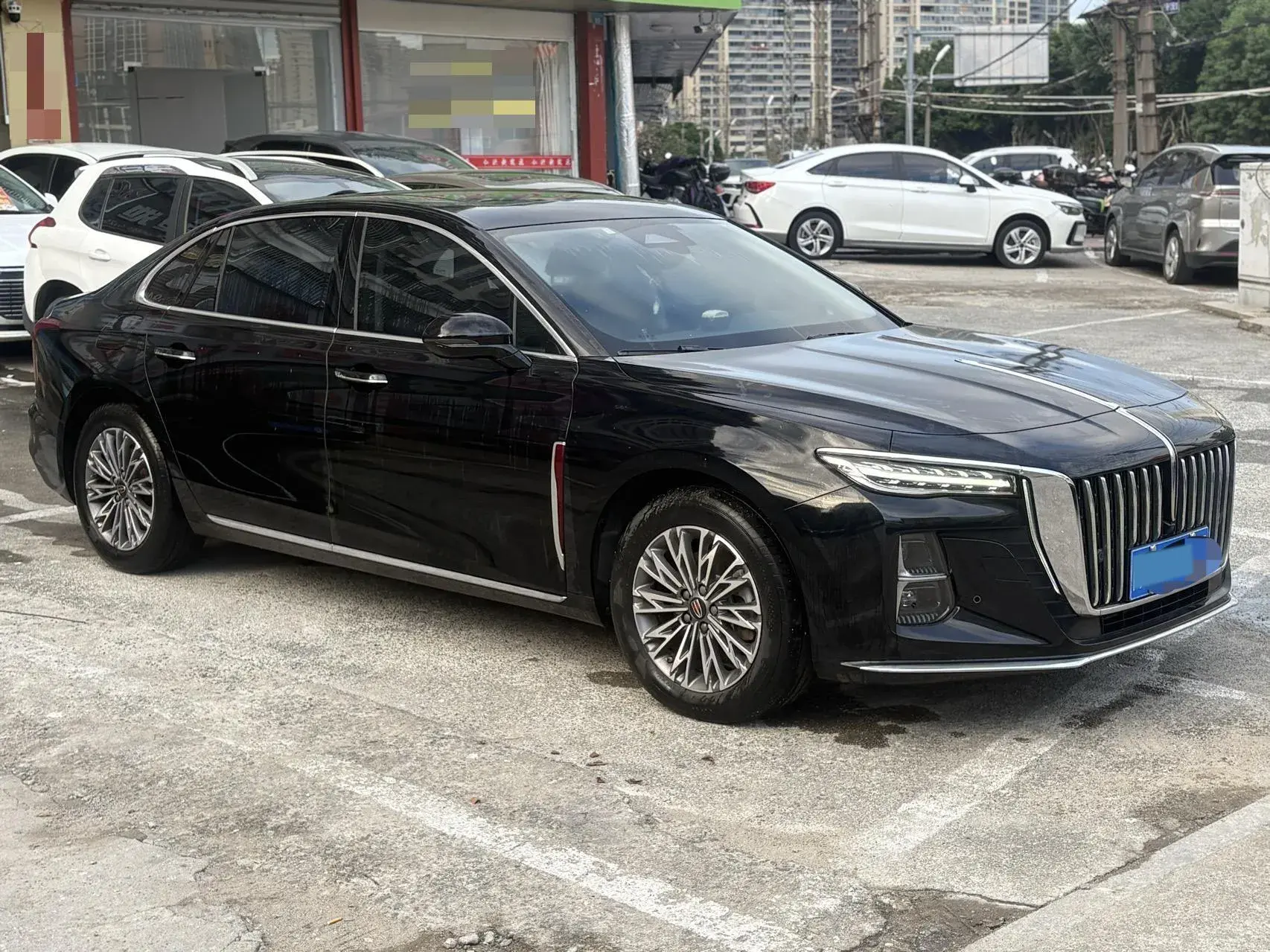 2023 HONGQI H5 thumbnail 2
