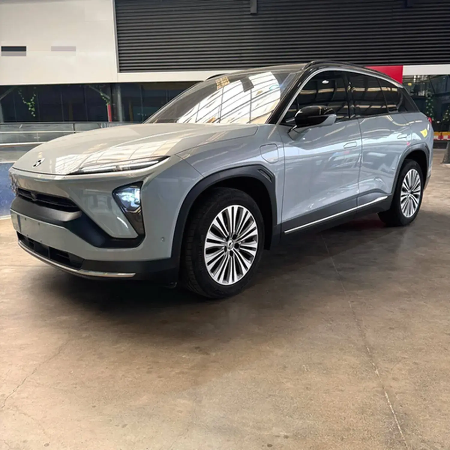 2020 NIO ES6 view 1