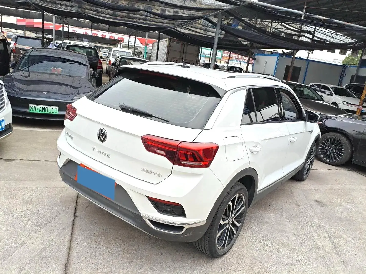 2022 VOLKSWAGEN T-ROC thumbnail 2