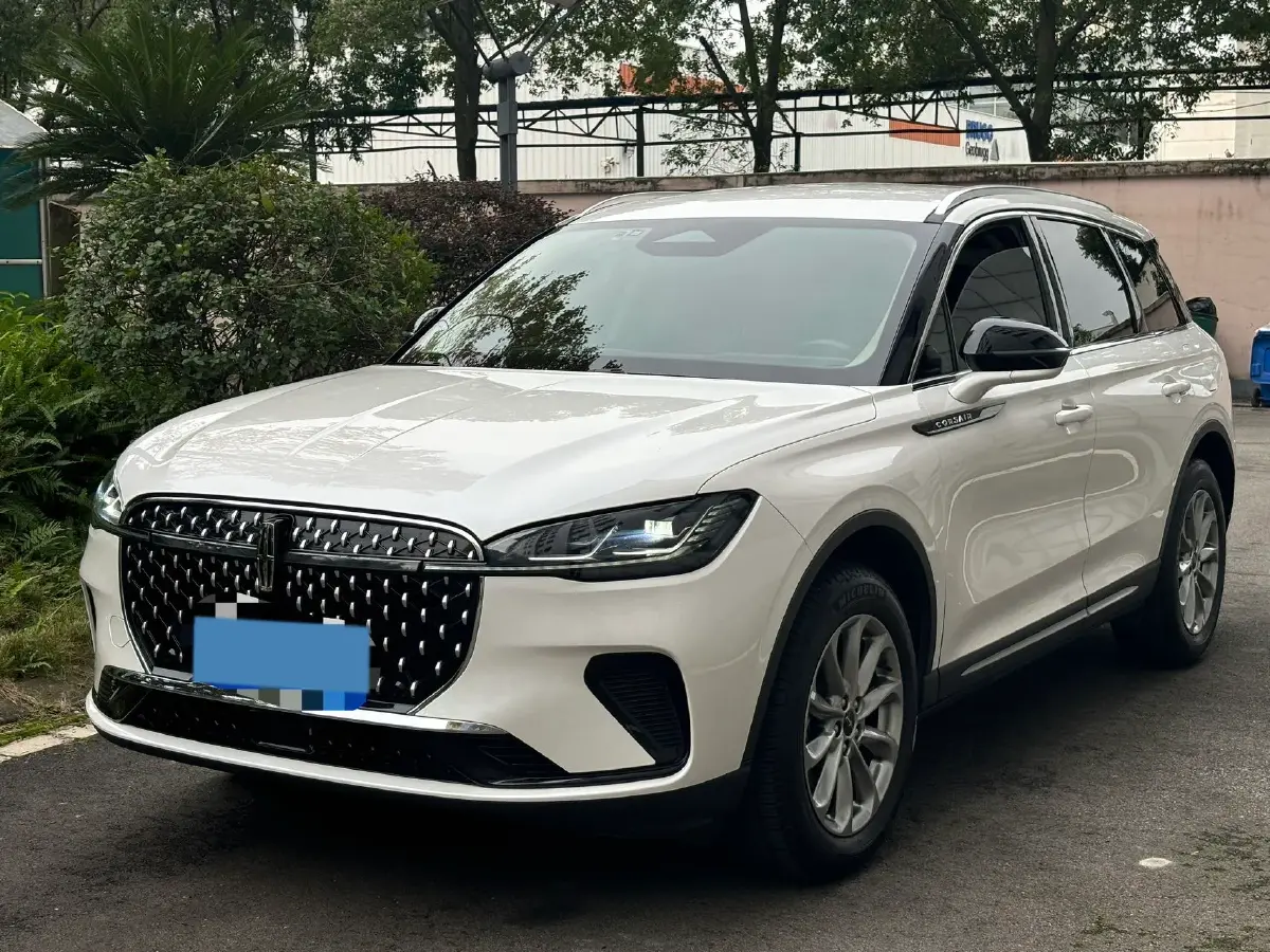 2023 Lincoln Corsair 2.0T 261HP L4 8AT