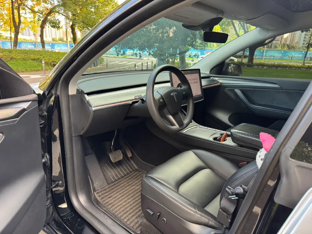 2024 Tesla Model Y BEV 60KWH,autocango,china used car exporter,china ev exporter,chinese used car exporter,chinese used ev exporter