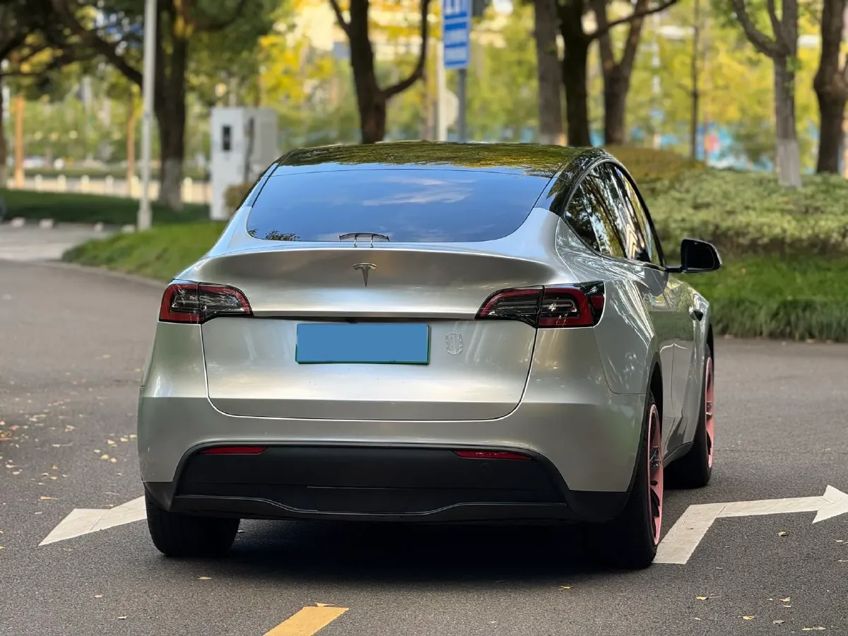 2024 Tesla Model Y BEV 60KWH,autocango,china used car exporter,china ev exporter,chinese used car exporter,chinese used ev exporter