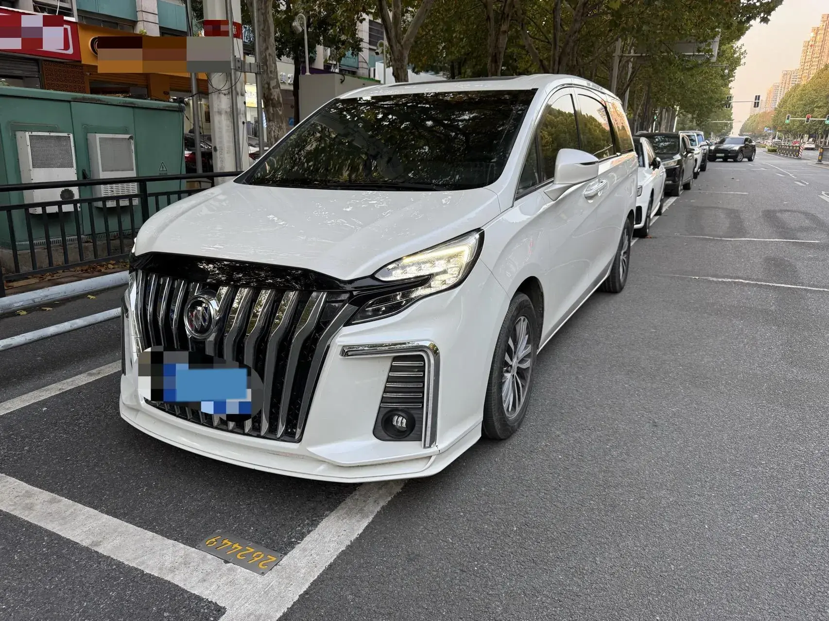 2020 BUICK GL8 view 1