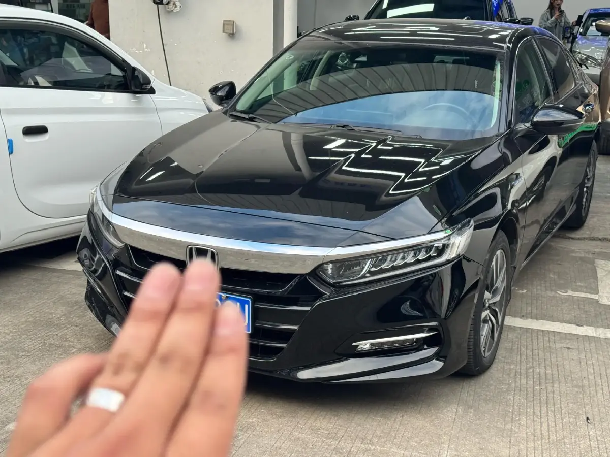 2018 Honda Accord 2.0L 146HP L4 E-CVT Hybrid
