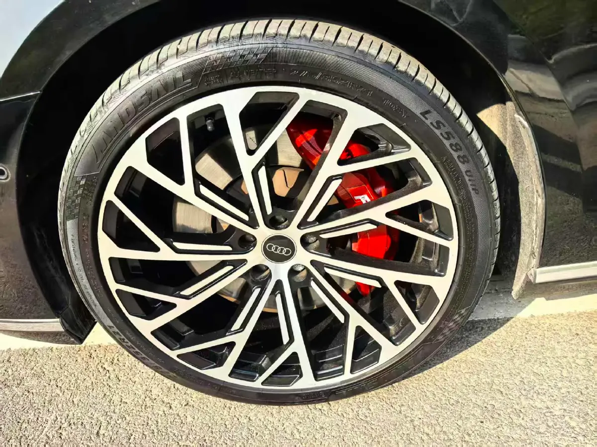 2021 Audi A8 3.0T 340HP V6 8AT PHEV 14.1KWH,autocango,china used car exporter,china ev exporter,chinese used car exporter,chinese used ev exporter