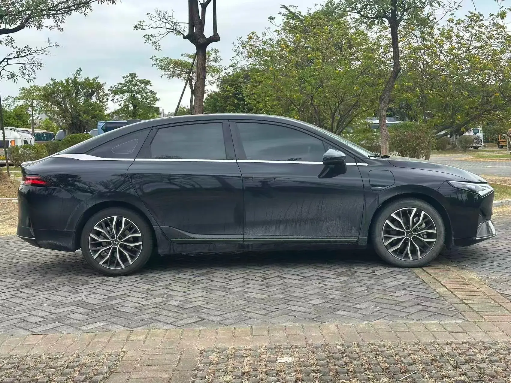 2022 XPENG P5 thumbnail 4