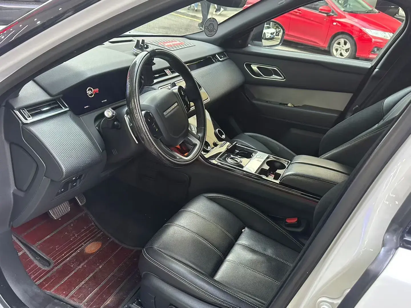 2020 LAND ROVER thumbnail 3