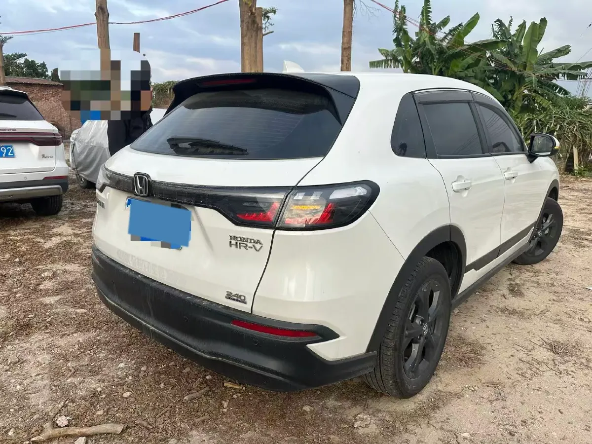 2023 Honda HR-V 1.5T 182HP L4 CVT,autocango,china used car exporter,china ev exporter,chinese used car exporter,chinese used ev exporter