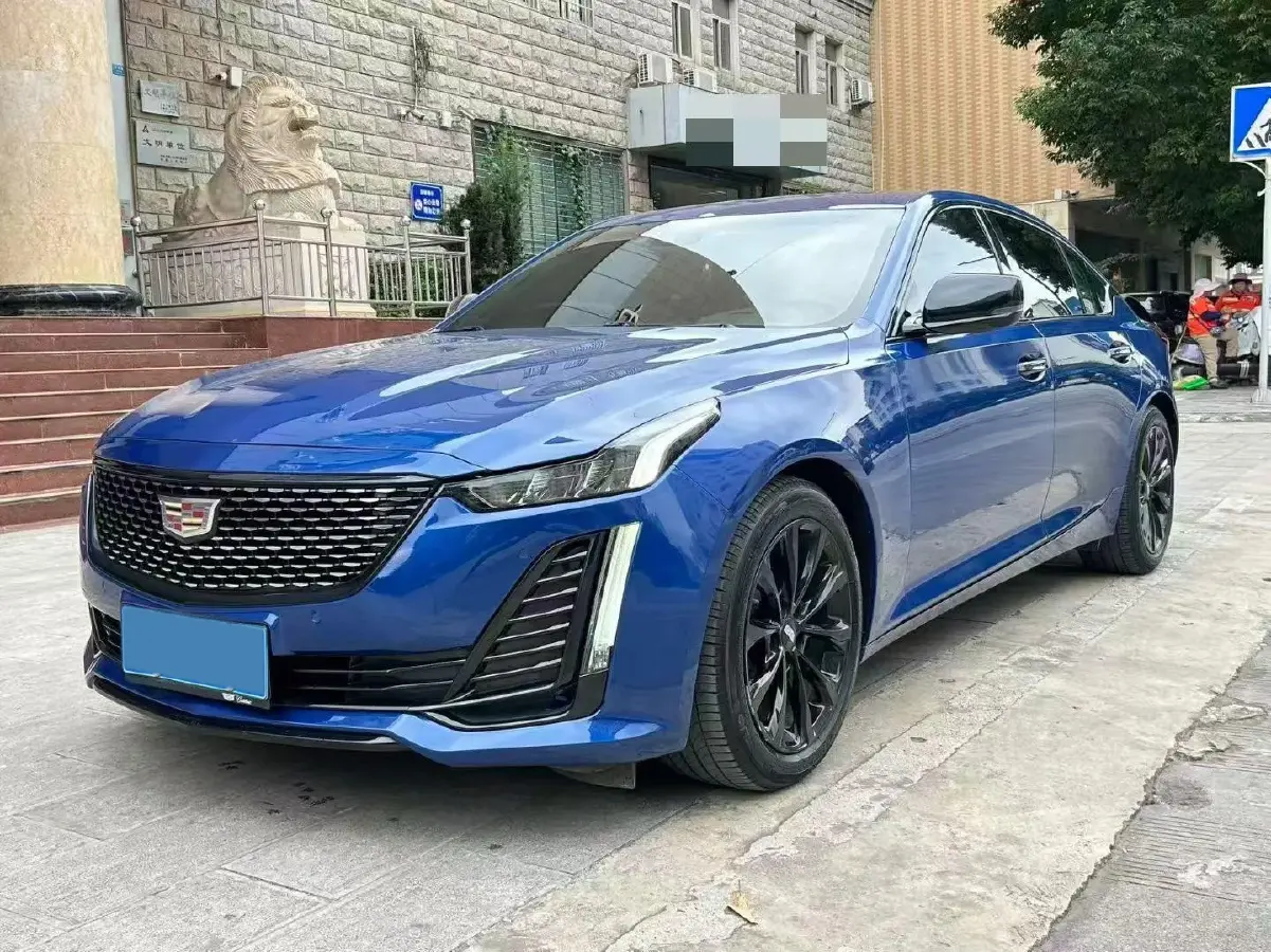 2022 Cadillac CT5 2.0T 237HP L4 10AT