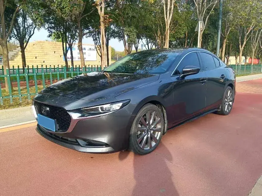 2022 Mazda 3 Axela 2.0L 158HP L4 6AT