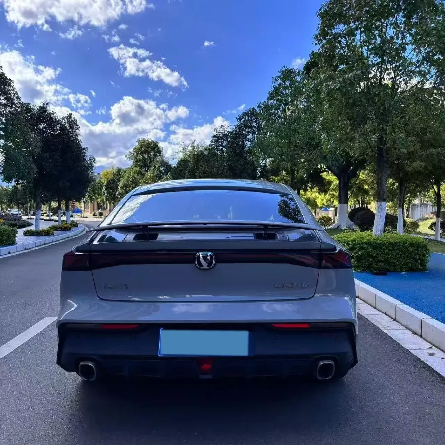 2022 ChangAn UNI-V 1.5T 188HP L4 7DCT,autocango,china used car exporter,china ev exporter,chinese used car exporter,chinese used ev exporter