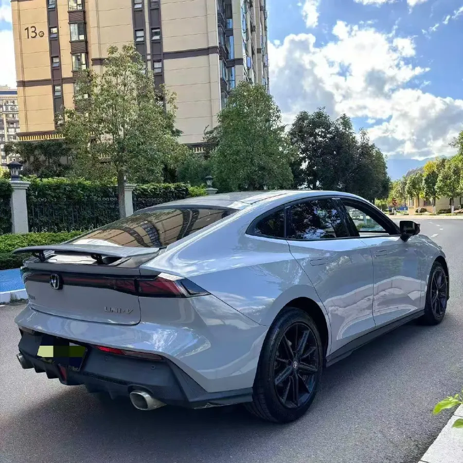 2022 ChangAn UNI-V 1.5T 188HP L4 7DCT,autocango,china used car exporter,china ev exporter,chinese used car exporter,chinese used ev exporter