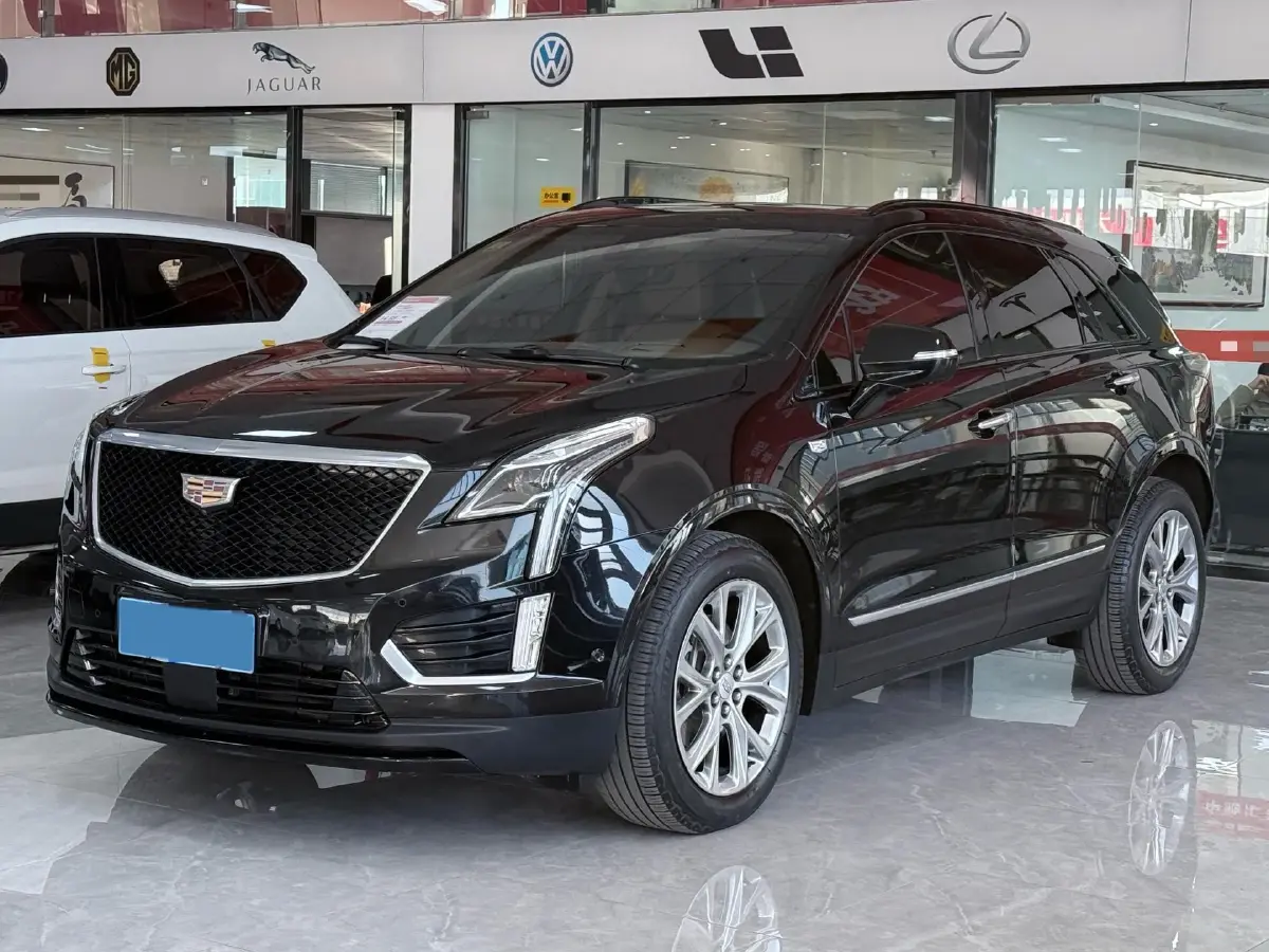 2020 Cadillac XT5 2.0T 241HP L4 9AT