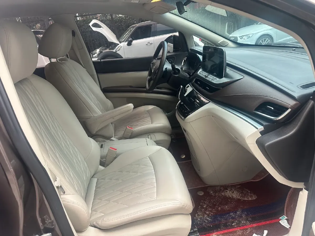 2023 Buick GL8 2.0T 237HP L4 9AT,autocango,china used car exporter,china ev exporter,chinese used car exporter,chinese used ev exporter