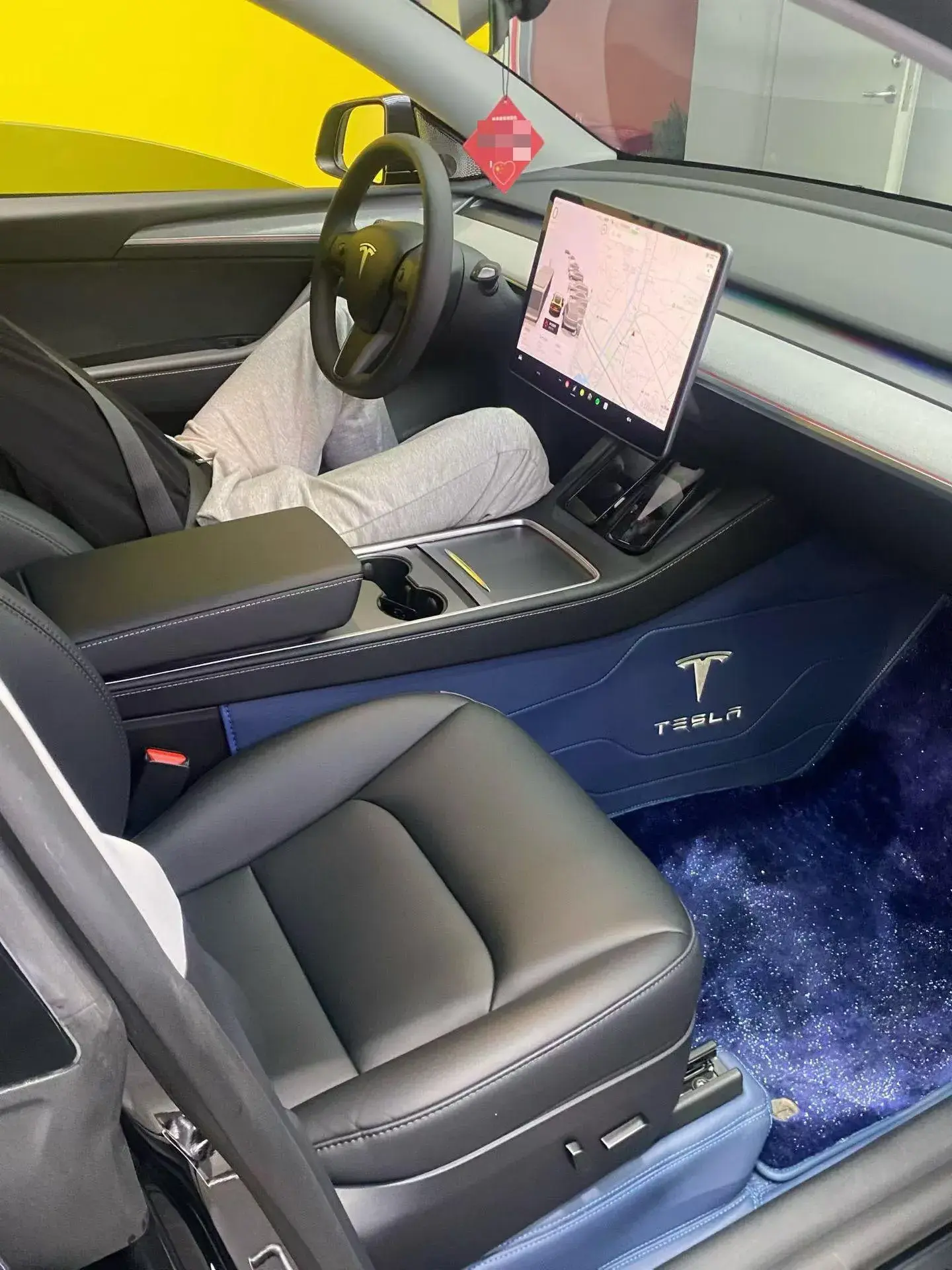 2024 TESLA MODEL thumbnail 3