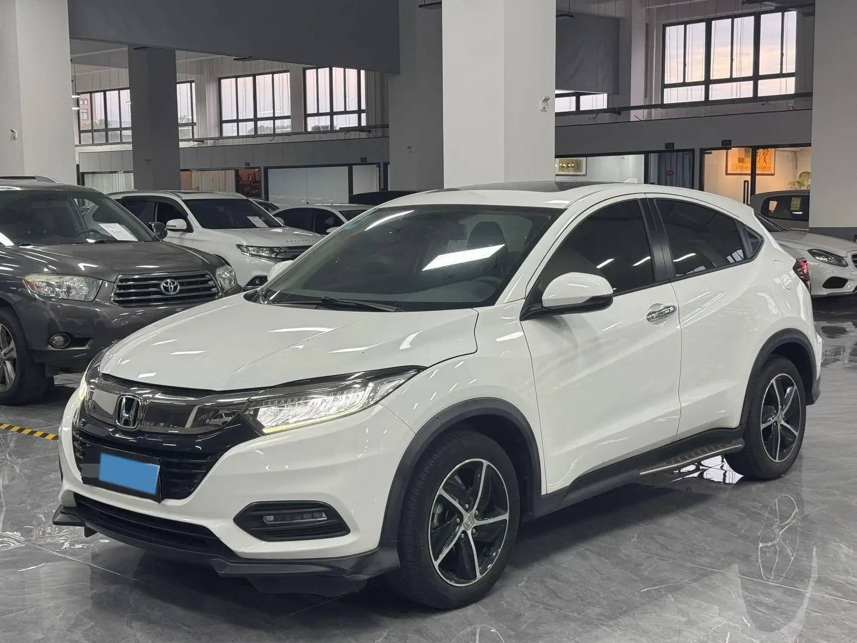 2020 HONDA FIT view 1